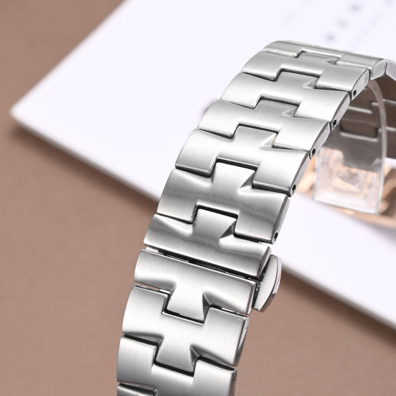 حزام ساعة فاخر عالي الجودة من  - مراجعة Luxury Watch Constantine وسعره